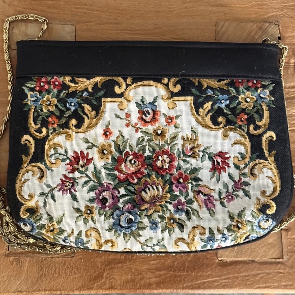 1950s Floral Petit Point Handbag Gold Frame Chain Strap Macau Vintage Mint Cond - Picture 2 of 6